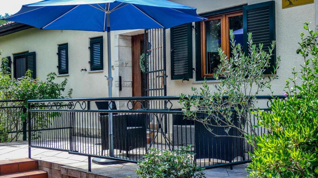 Apartment Nona Ancka Marezige Exterior photo